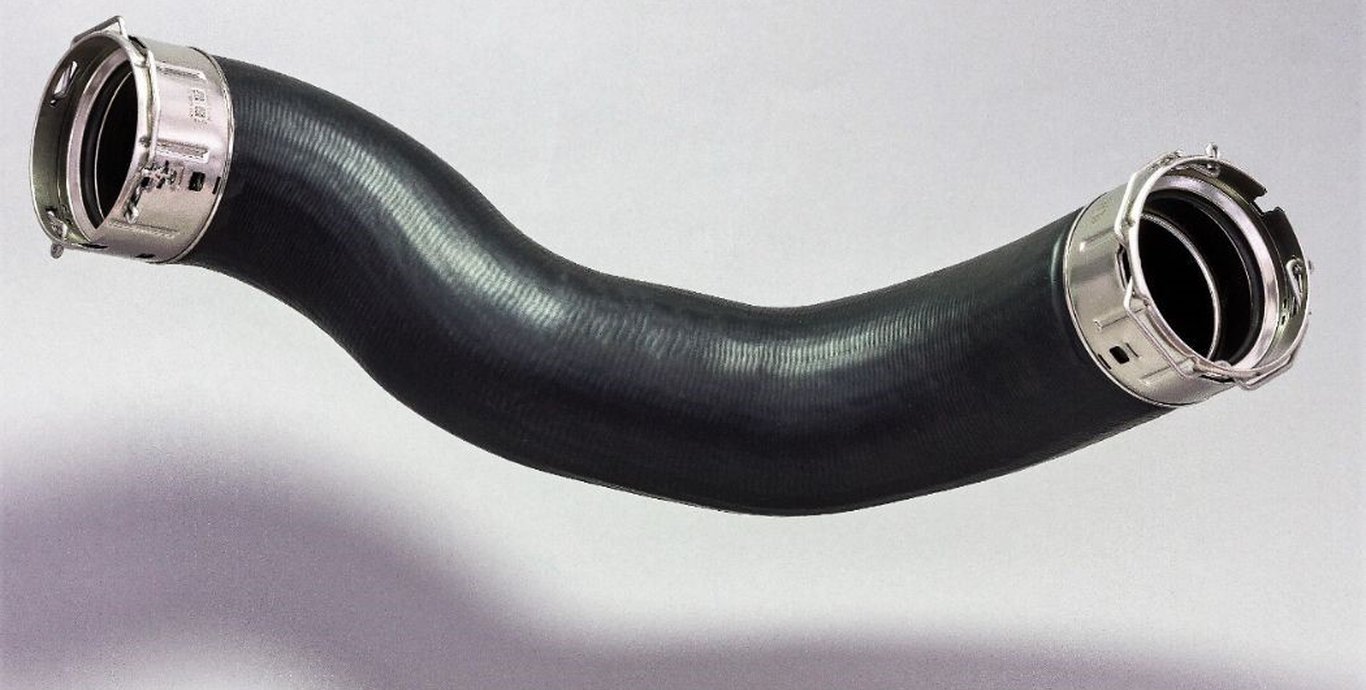 Ladeluftschlauch mit einer textilen Verstärkung auf Basis innovativer bimodularer Hybridgarne